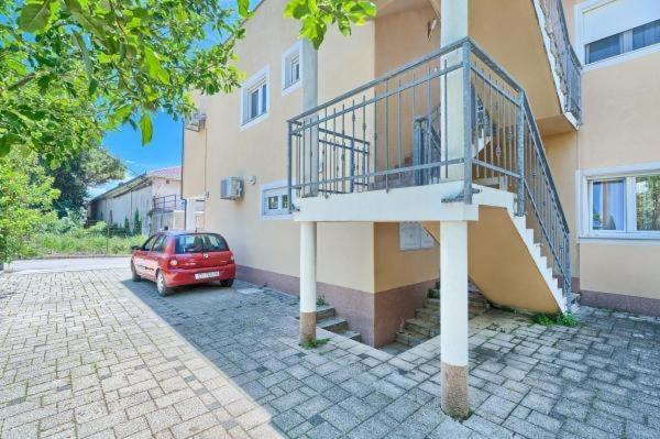 Apartment In Kastel Luksic With Terrace, Air Conditioning, W-Lan, Washing Machine 5107-2 Kaštela المظهر الخارجي الصورة